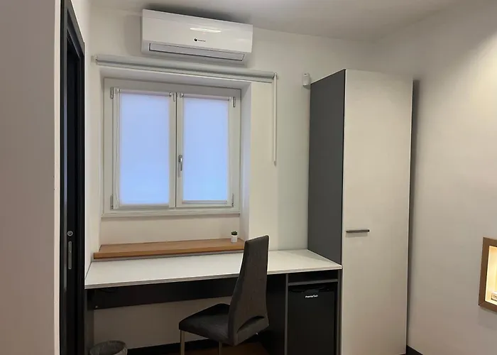 Dimore Diffuse R H בית הארחה